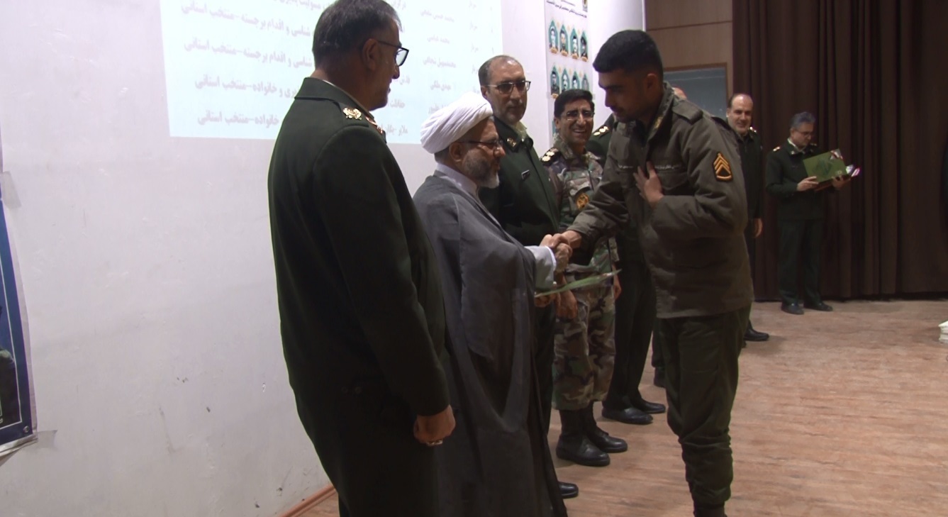 تجلیل از سربازان نمونه استان همدان