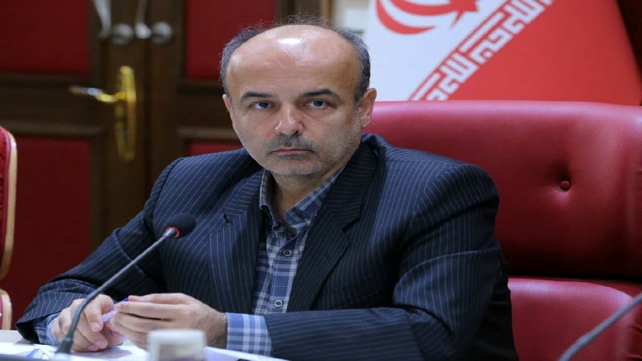 خبرگان بانکی برای رفع مشکلات حوزه تولید وارد عمل شوند