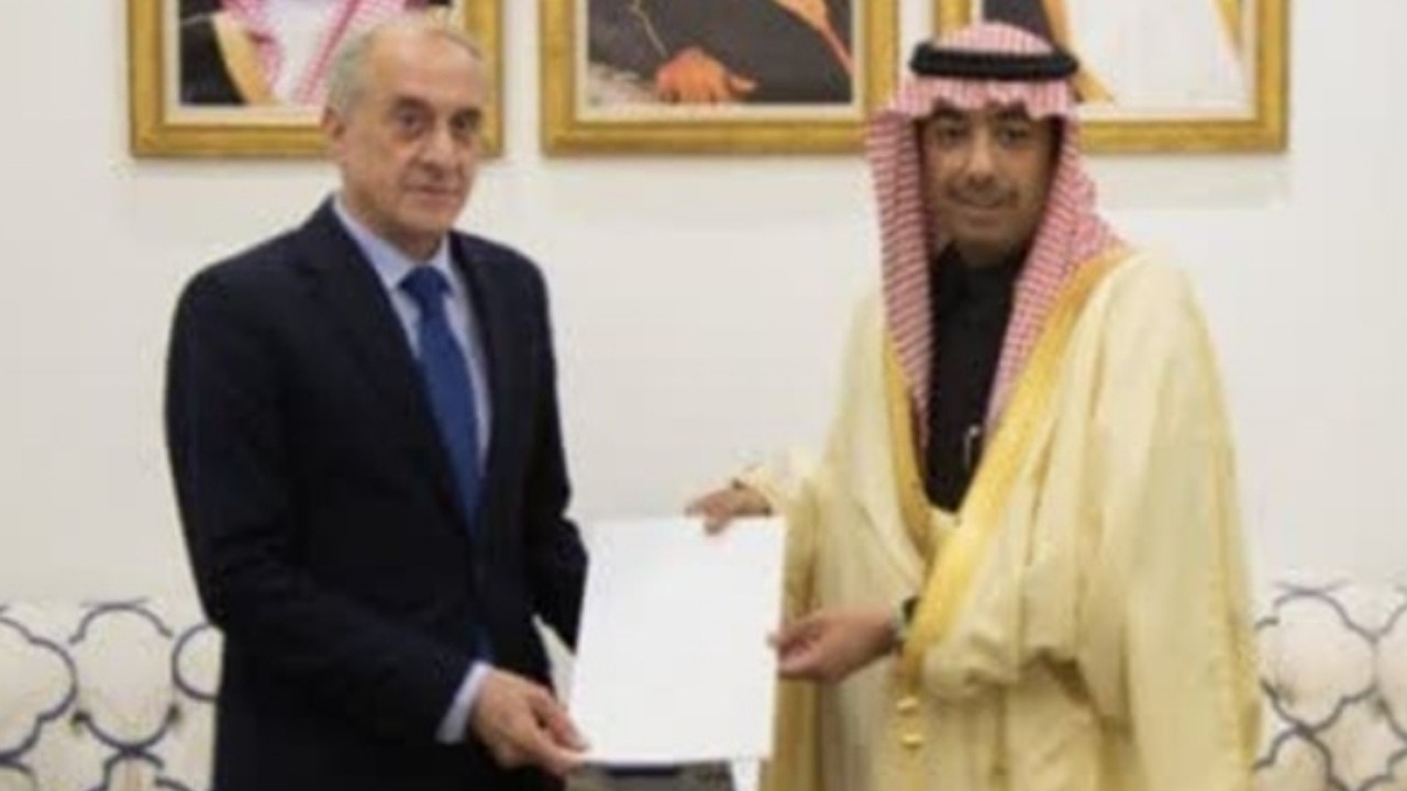 سفیر سوریه در ریاض استوارنامه خود را تقدیم کرد