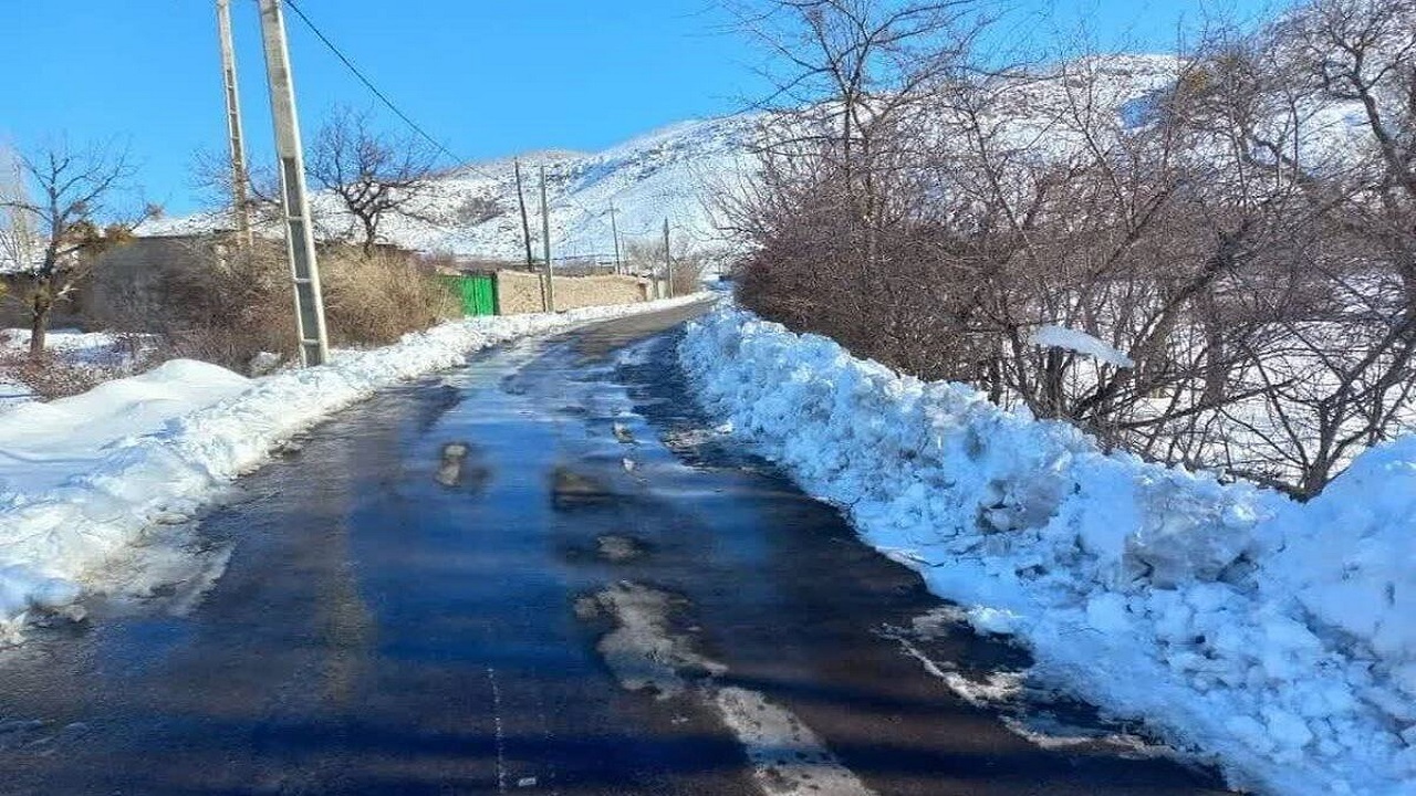 بازگشایی کامل راه‌های روستایی برف‌گیر استان اردبیل