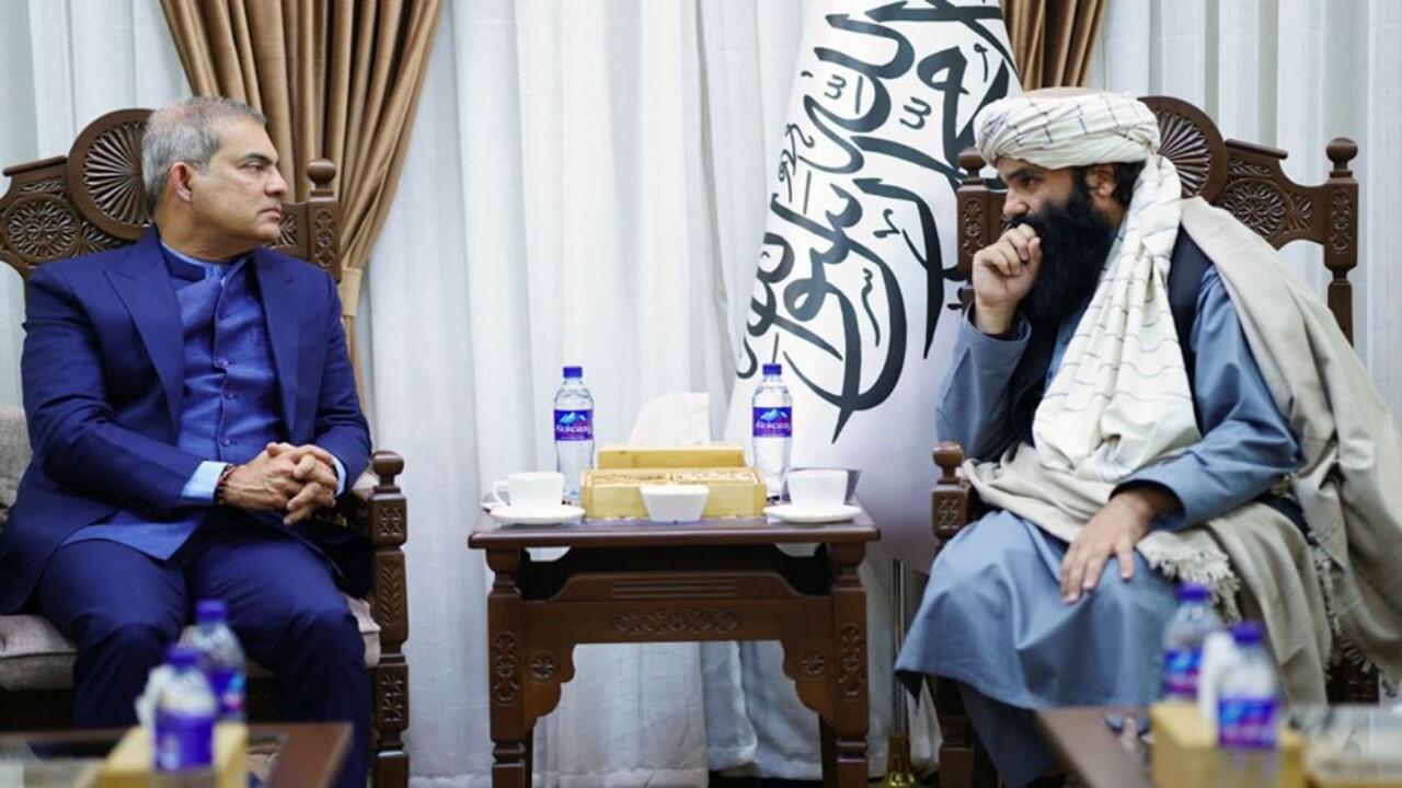 دیدار حقانی و اندریکا بر محور کمک‌های بشردوستانه به افغانستان