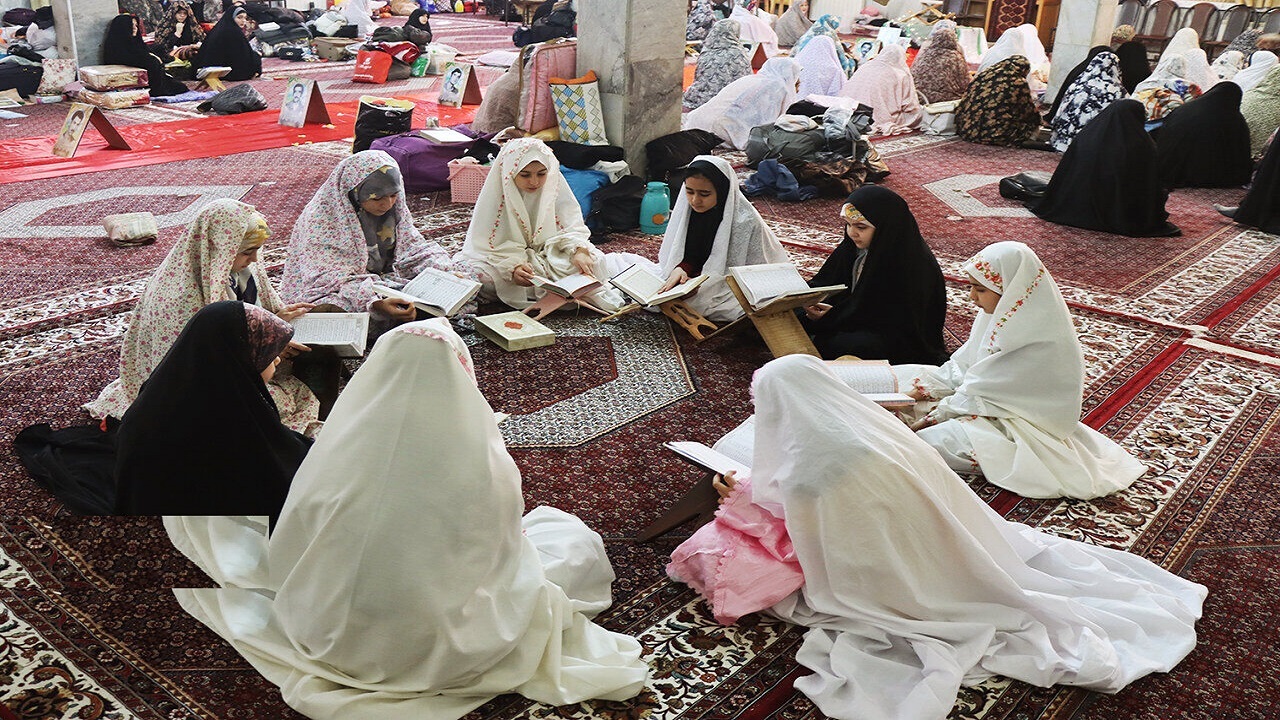 ۱۵ مسجد شهرستان خمین میزبان معتکفان است