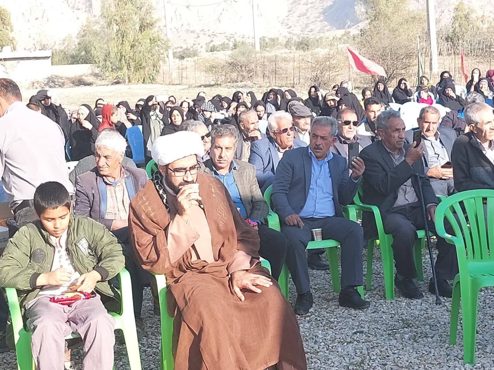 حضور باشکوه مردم در مراسم