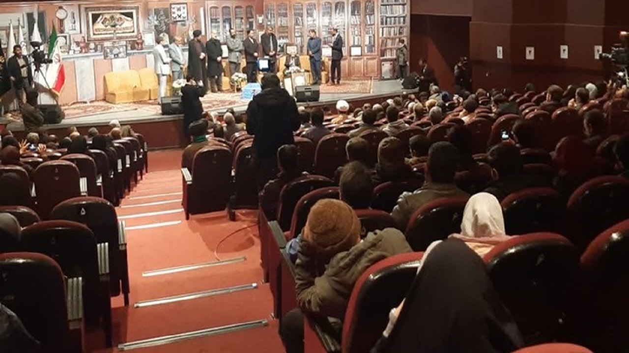 جشن ۶۰ سالگی انجمن ادبی محیط در قم برگزار شد