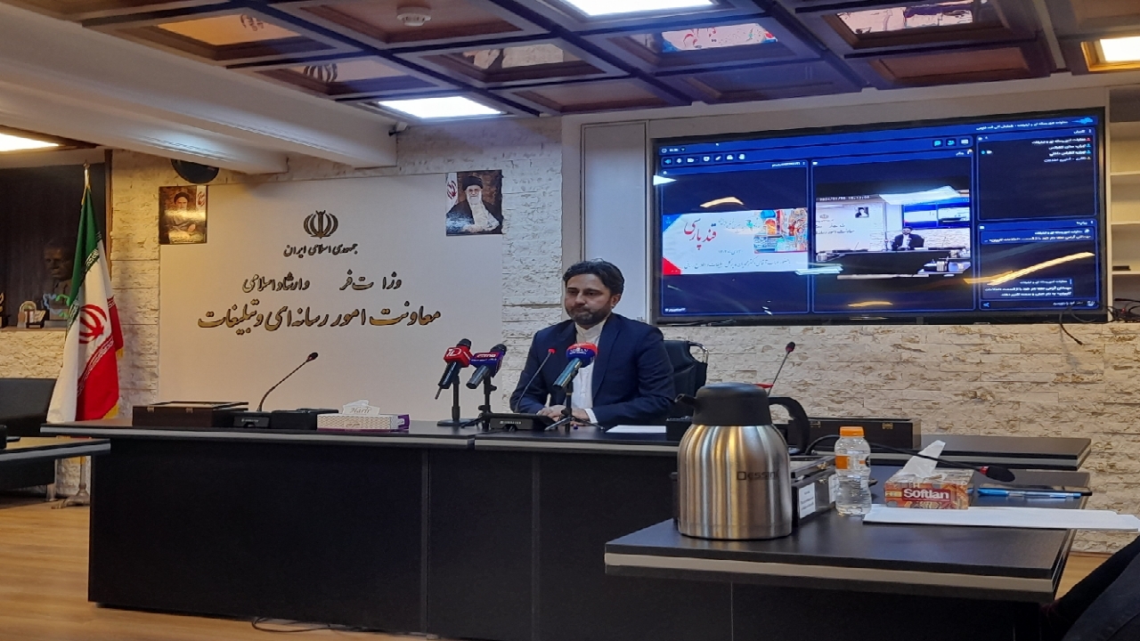مظلومیت زبان فارسی باید تیتر همه رسانه‌های جهان اسلام شود