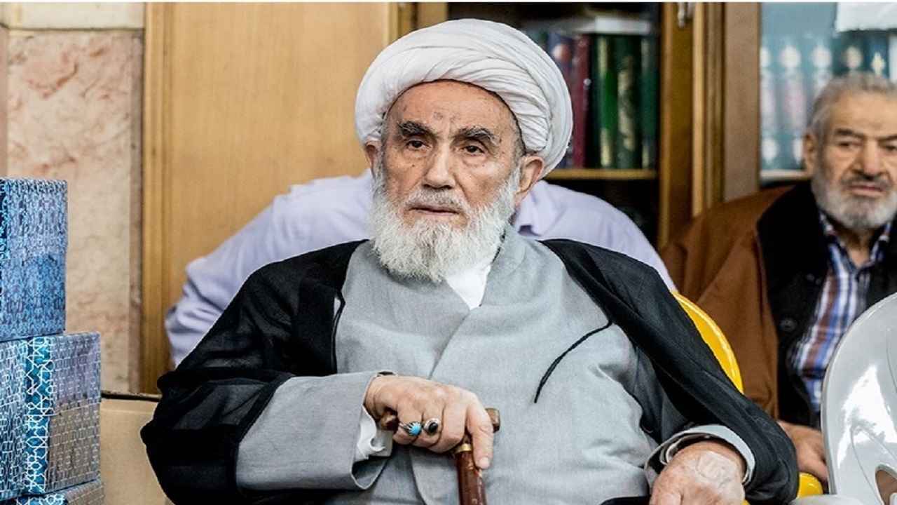 بستری شدن آیت الله علی اورمیان در بیمارستان