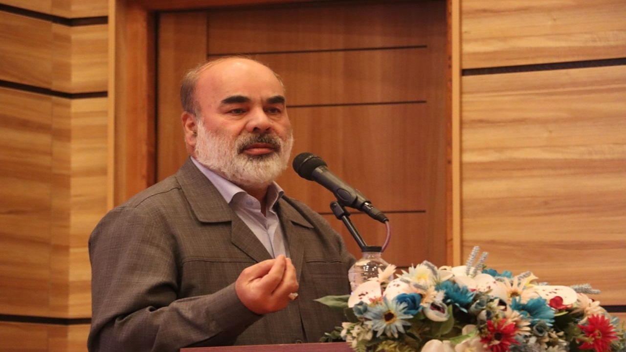 کارکنان مجموعه ثبت احوال مرزداران و حافظان حریم هویت هستند