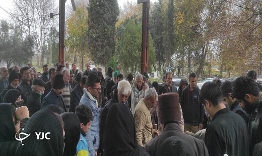 تشییع و خاکسپاری مادر شهید علیرضا درویشان در روستای النگ کردکوی