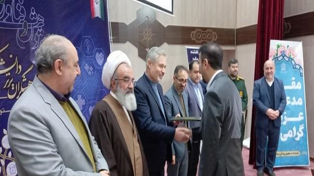 تجلیل از پژوهشگران دانشکده علوم پزشکی مراغه‌