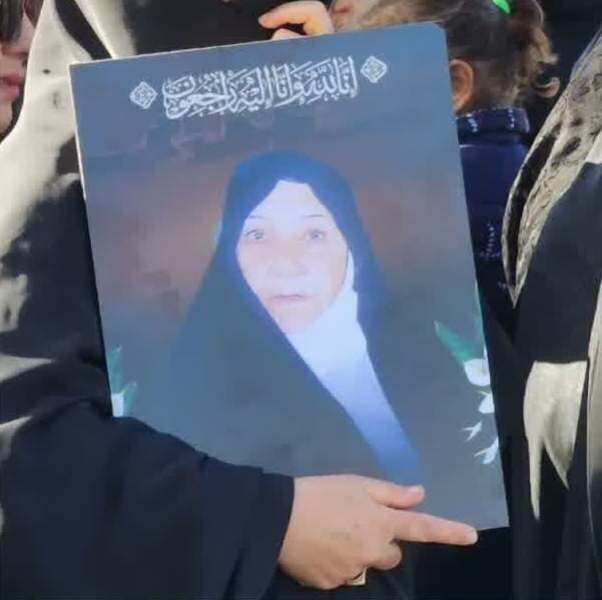 پیکر مادر شهیدان پورمهدی‌زاده در گلباف کرمان تشییع شد