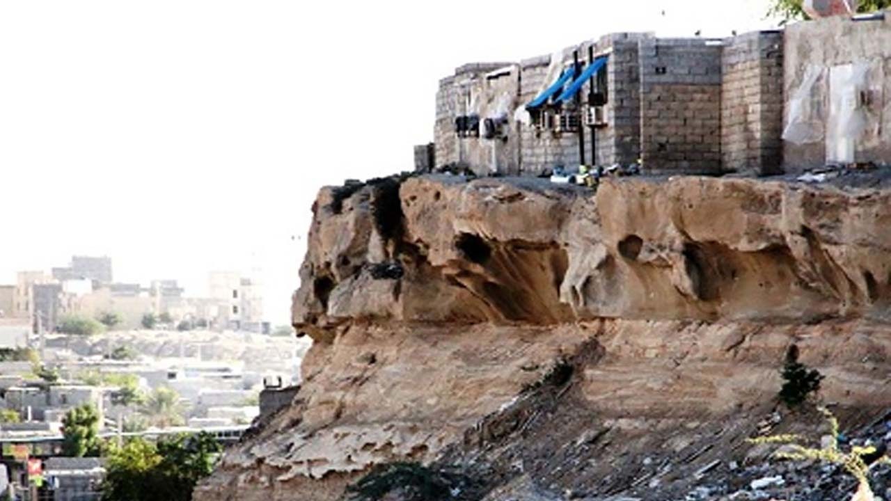 بررسی بازآفرینی شهری هرمزگان در سالروز زلزله بم