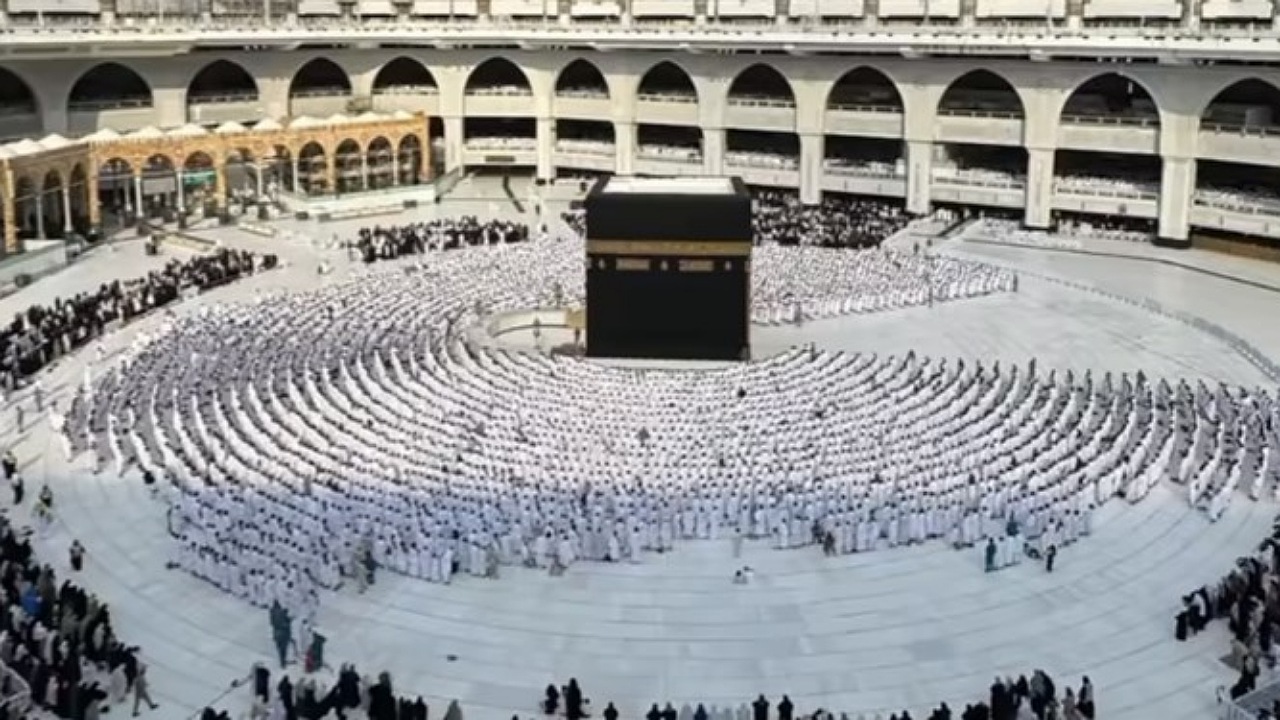 نزدیک شدن به کعبه سخت شد + فیلم