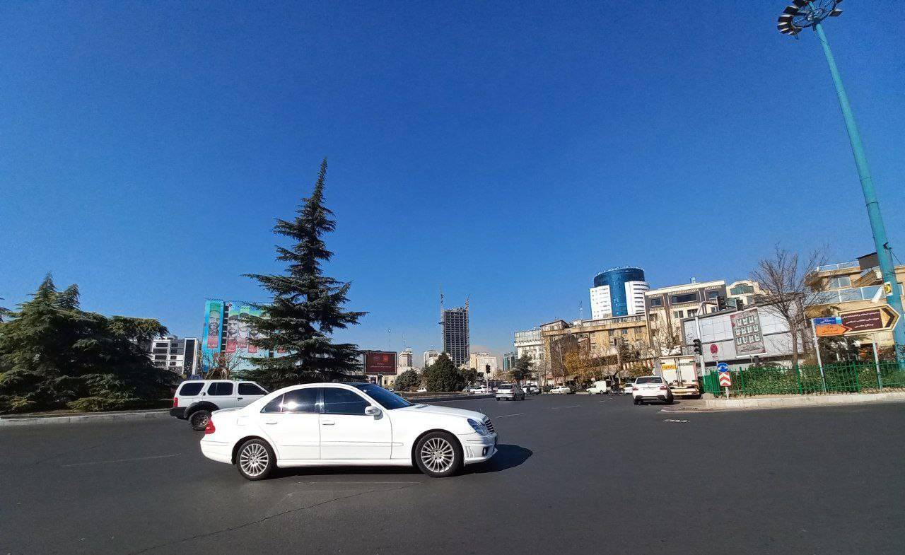آسمان آبی پایتخت