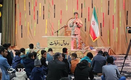 تکریم از مادران و همسران شهدا در بافق+تصویر
