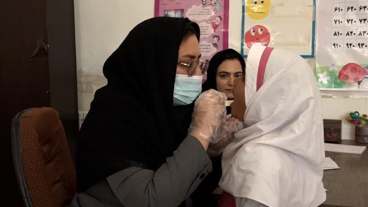 اجرای طرح دهان و دندان در مدارس بافق