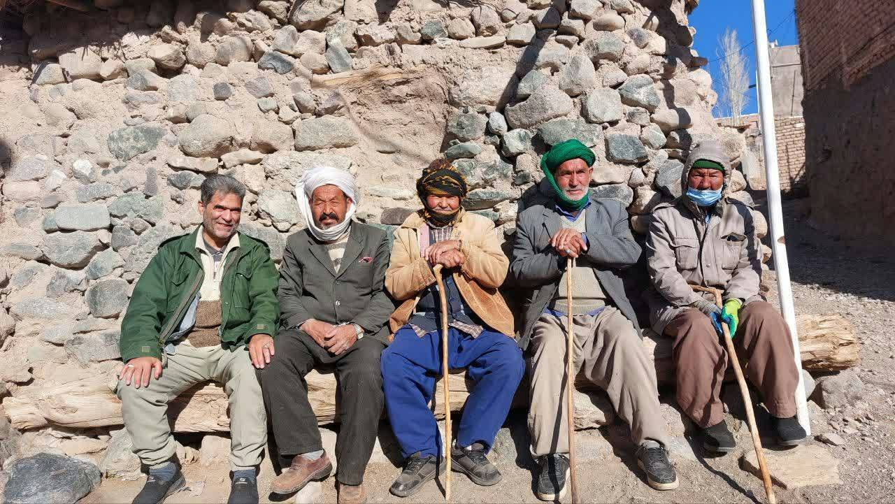 مردمان روستانشین
