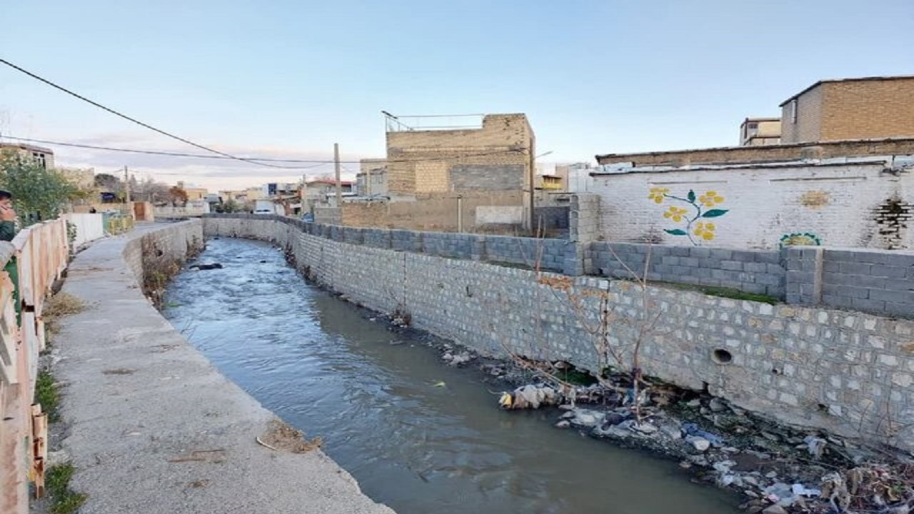 اعتبار ۶۰۰ تا ۷۰۰ میلیارد تومانی برای اجرای خطوط جداسازی فاضلاب از آبشوران