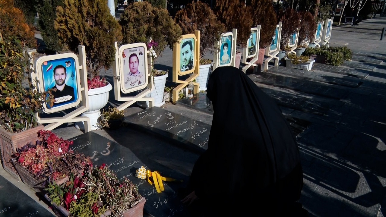 تکریم مادران وهمسران شهدا دراصفهان