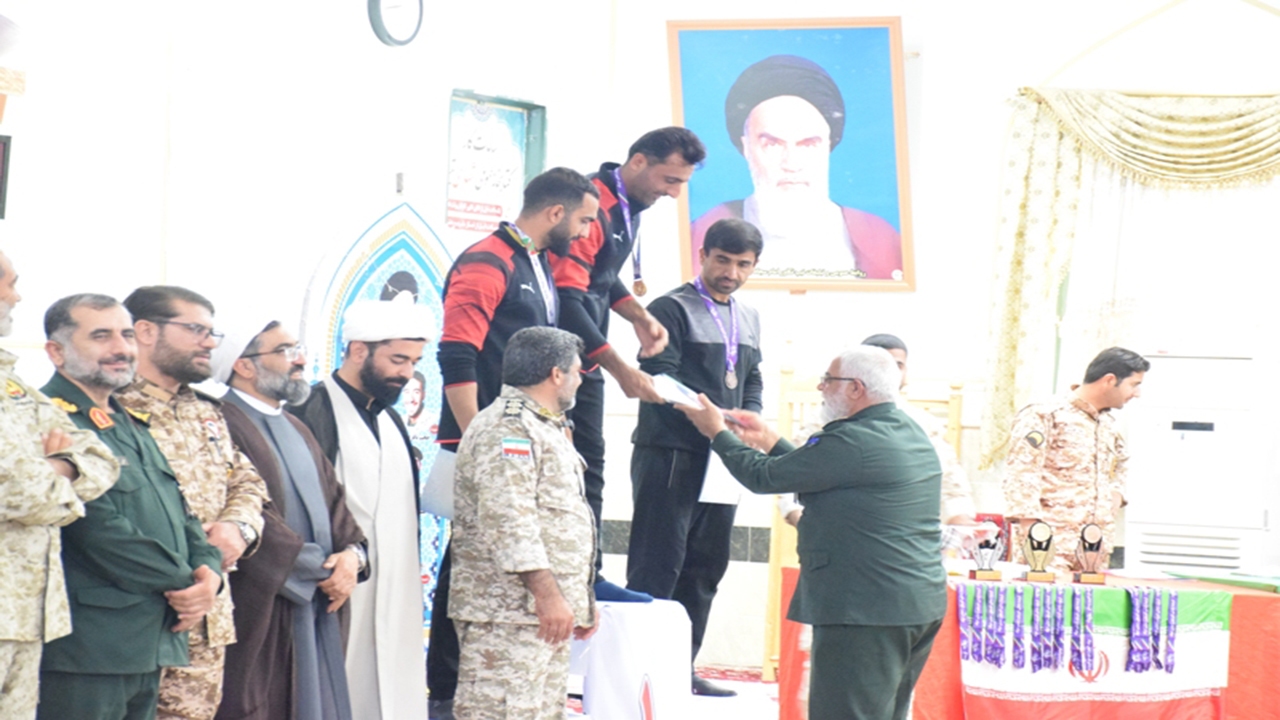 کازرون قهرمان لیگ پنچ گانه نظامی نیروی زمینی سپاه شد + تصاویر