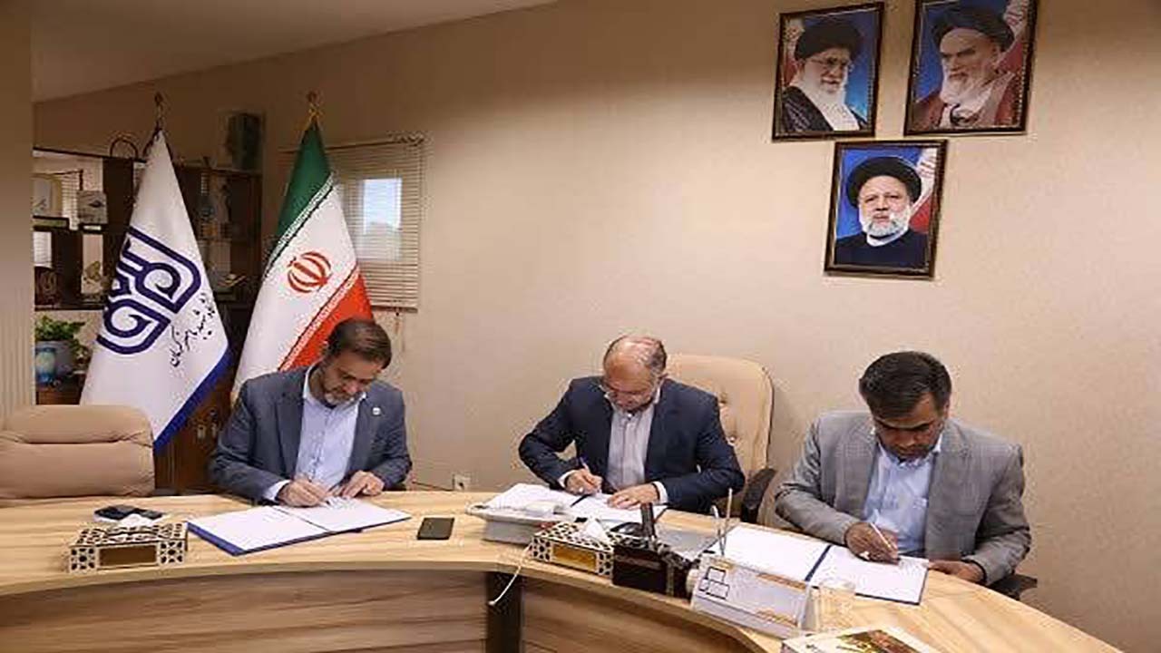 انعقاد تفاهم نامه همکاری اداره منابع طبیعی با دانشگاه شهید باهنر و پژوهشگاه افضلی پور