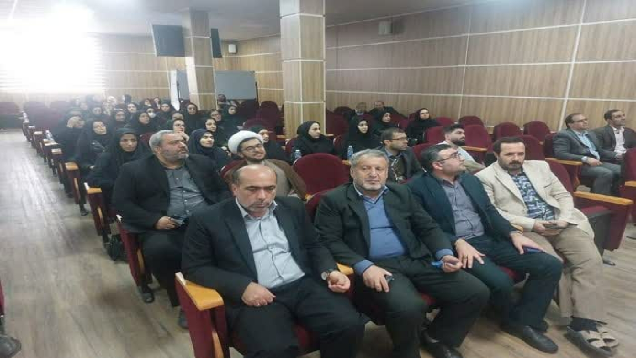 تجلیل از فعالان سواد آموزی استان قزوین 
