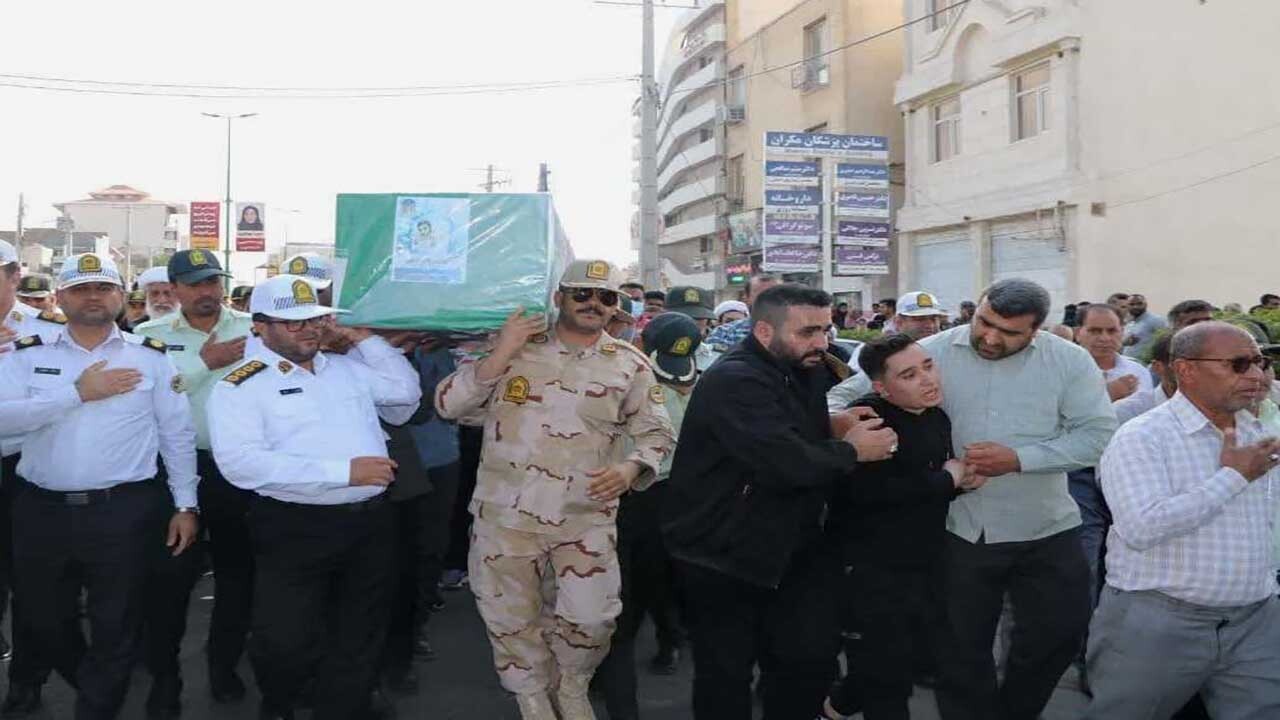 تشییع پیکر شهید پلیس راه در میناب