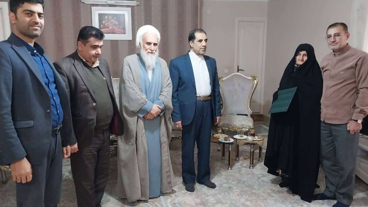 دیدار مسئولان سازمان قضایی نیرو‌های مسلح گلستان با مادر شهید حسن محمد علیخانی