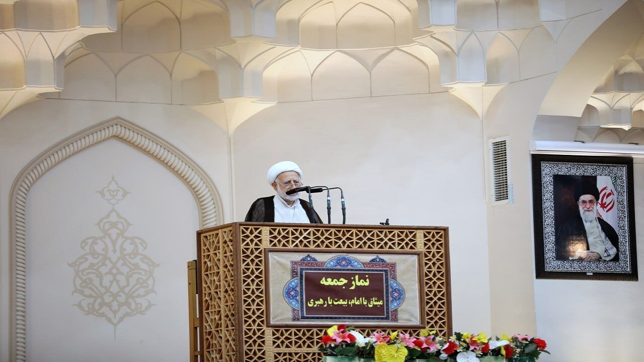 آمریکا و صهیونیست‌ بزرگترین حامی داعش و تروریست هستند
