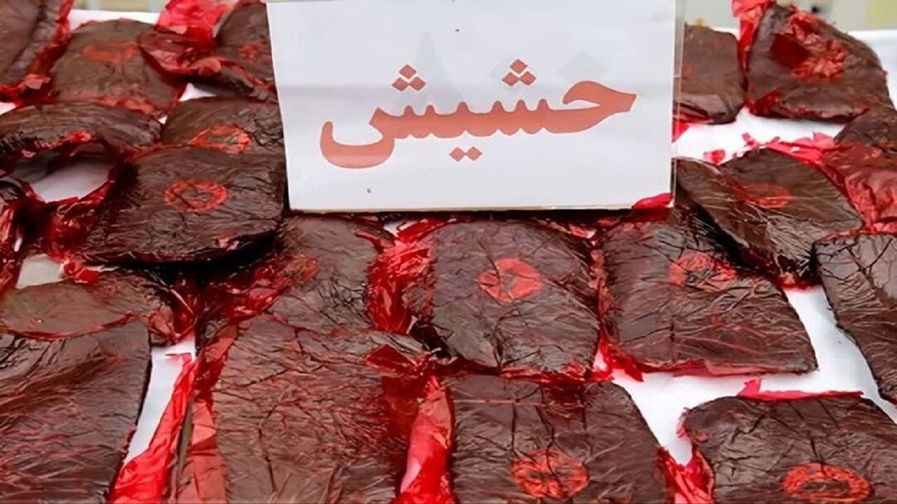 توقف محموله حشیش در محور مواصلاتی قم / ۲ تن دستگیر شدند