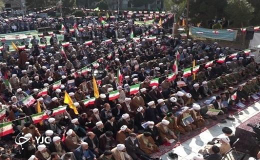 تجمع حماسی مردم قم در گرامیداشت یوم الله ۹ دی