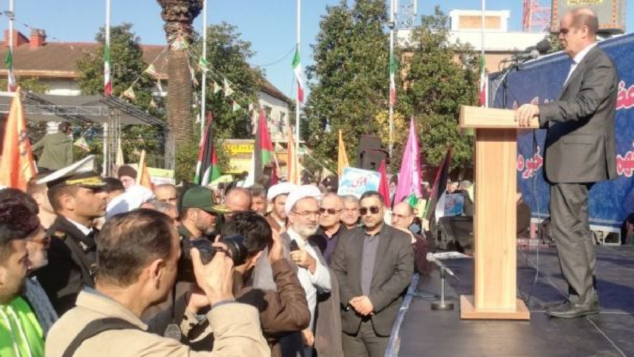 حماسه‌ی ۹ دی  نماد رسوایی فتنه گران و تجلی بصیرت ملت در دفاع از ولایت است