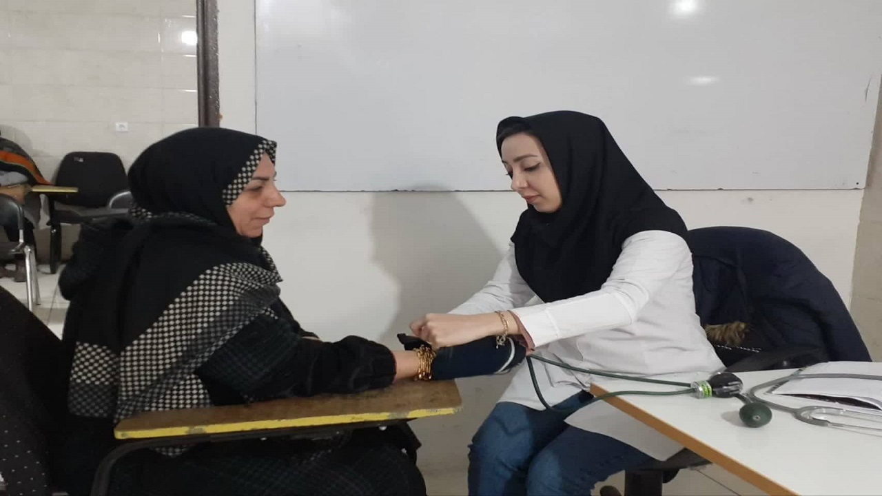 مهرورزی گروه جهادی پزشکی مکتب حاج قاسم سلیمانی در خوی + تصاویر