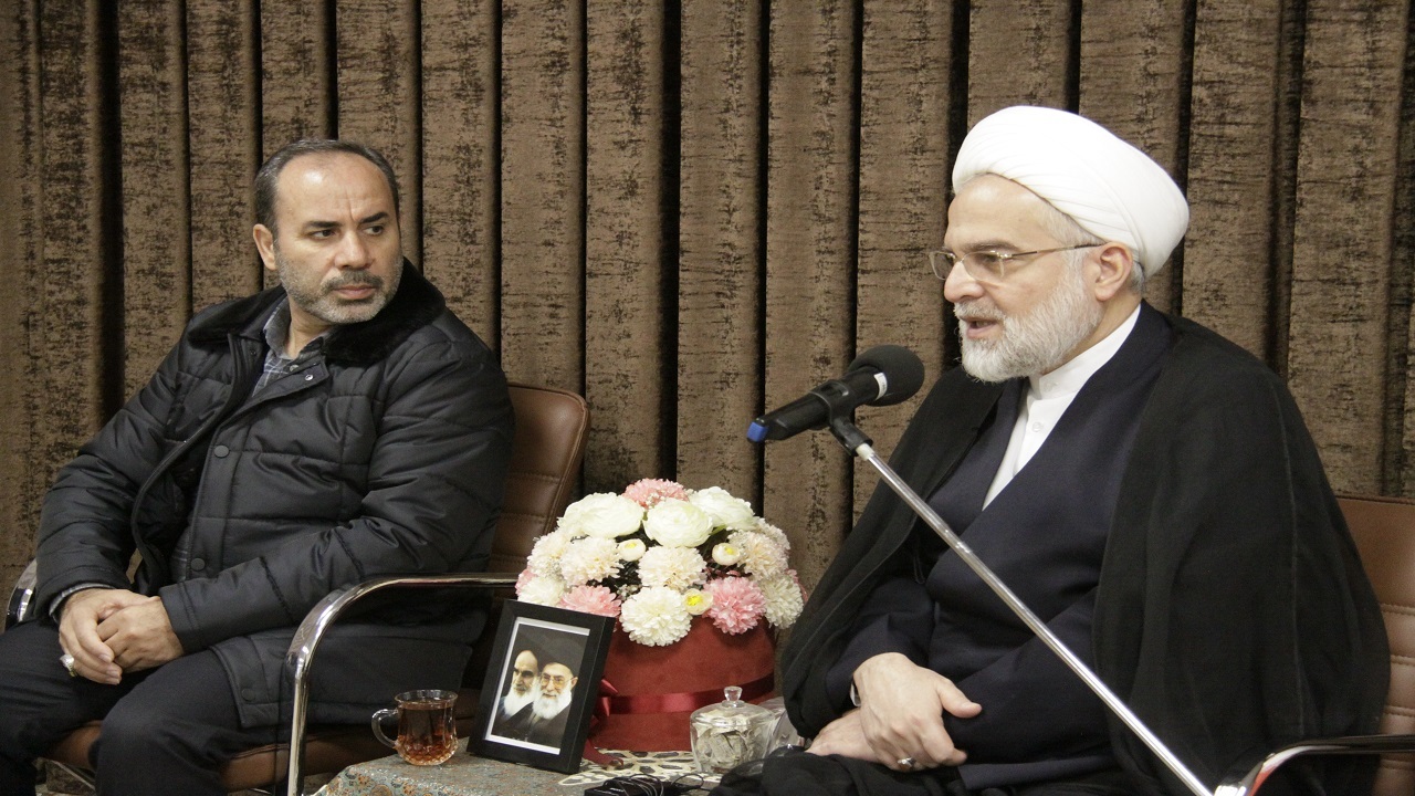 تمام امکانات برای شناسایی و آموزش بی‌سوادان استفاده شود