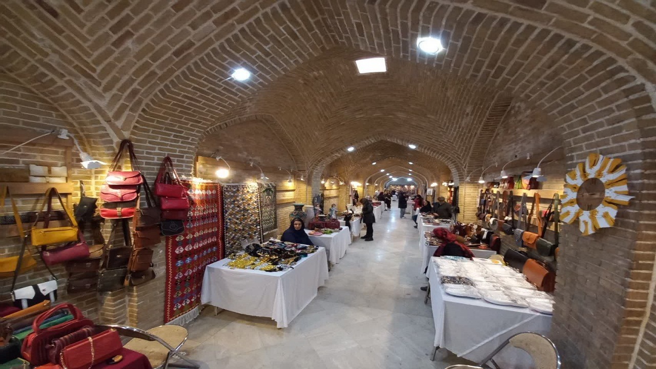 برپایی جشنواره و نمایشگاه صنایع‌دستی در سنندج
