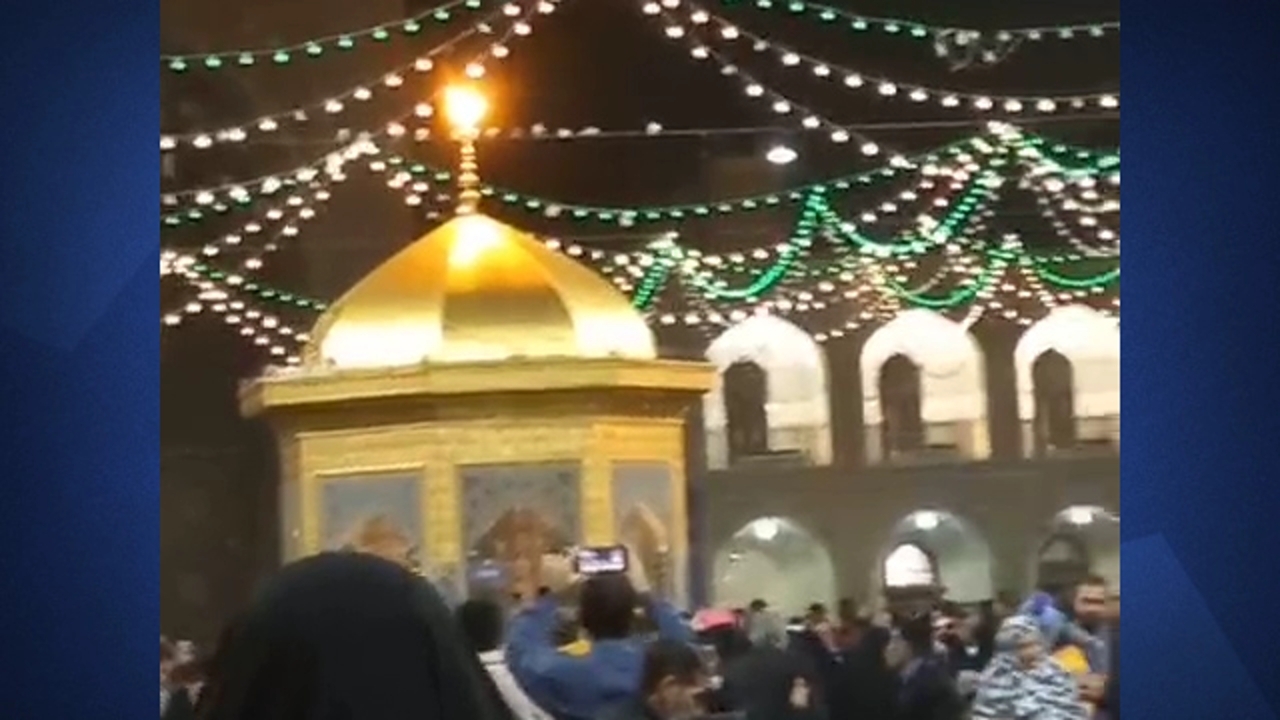 نقاره‌زنی شب میلاد امام جواد(ع) در حرم مطهر رضوی + فیلم