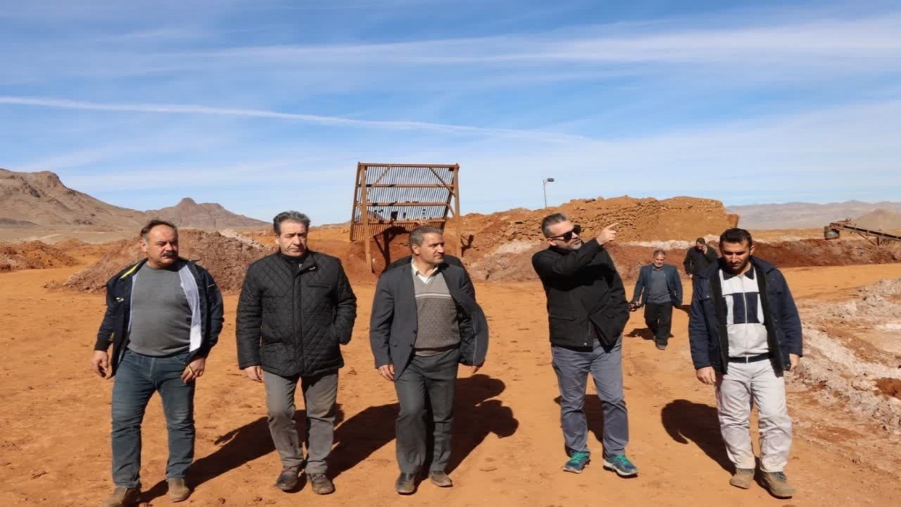 اشغال بیش از ۴۰۰ نفر در معدن زریگان بهاباد