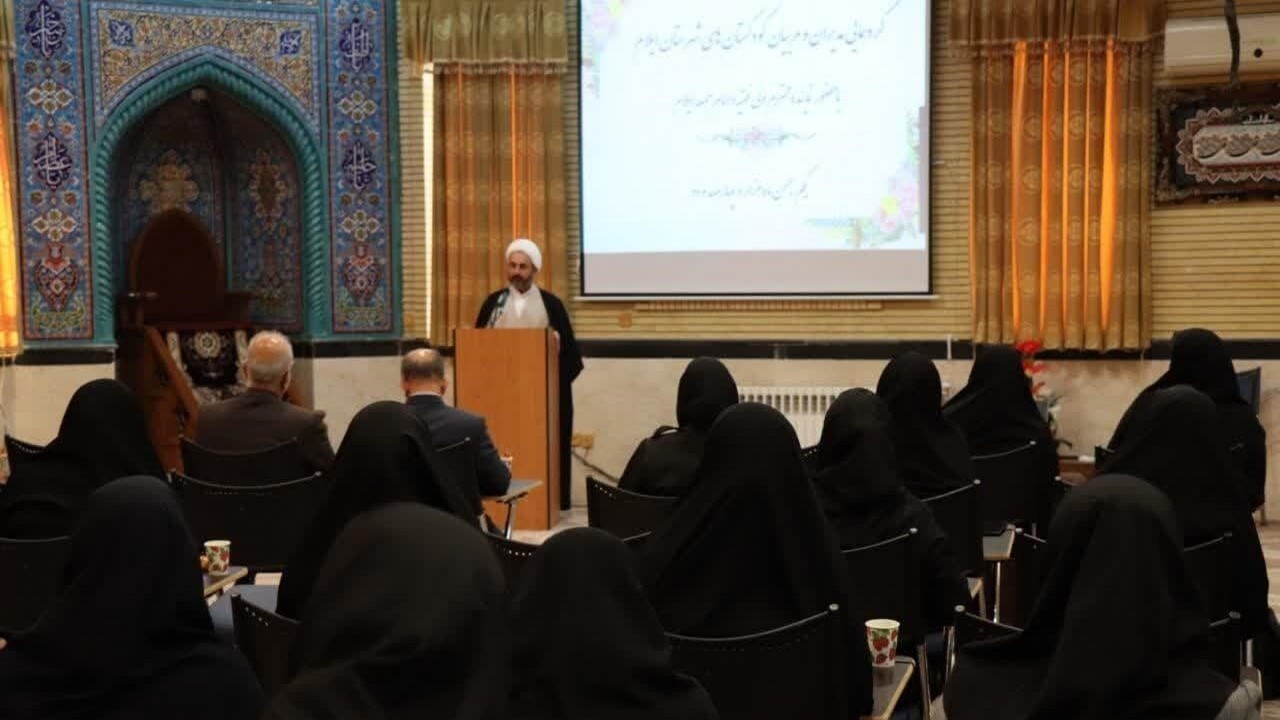نقش مربیان مهد کودک در ترسیم زندگی قرآنی
