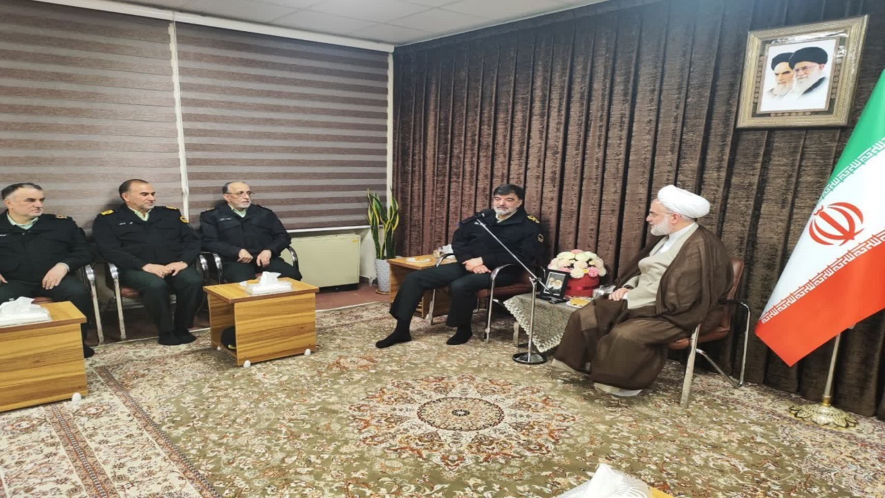 ساخت ۱۰۰ هزار واحد مسکونی برای کارکنان انتظامی