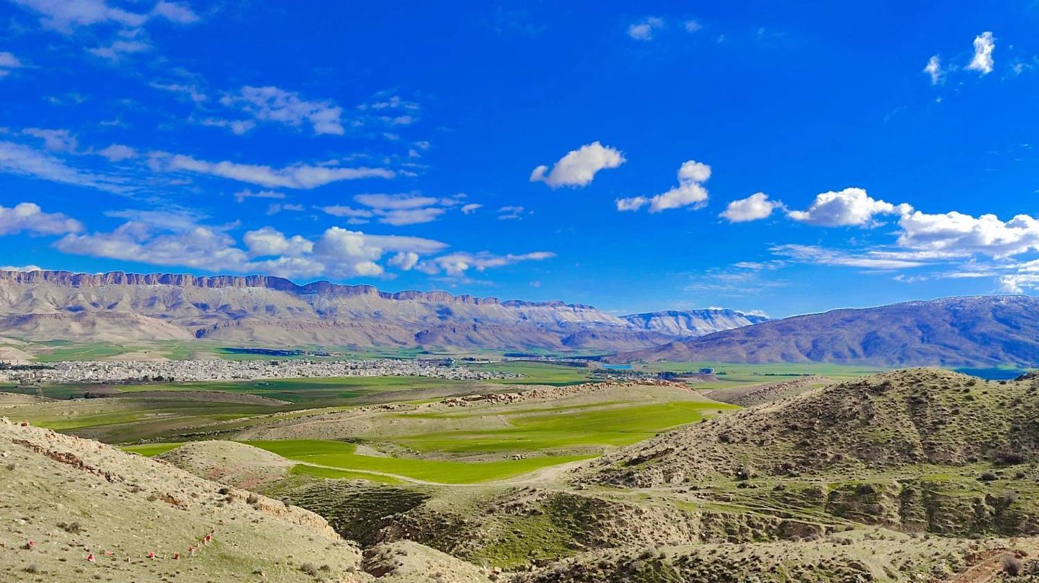 منظره زیبا از گیلانغرب