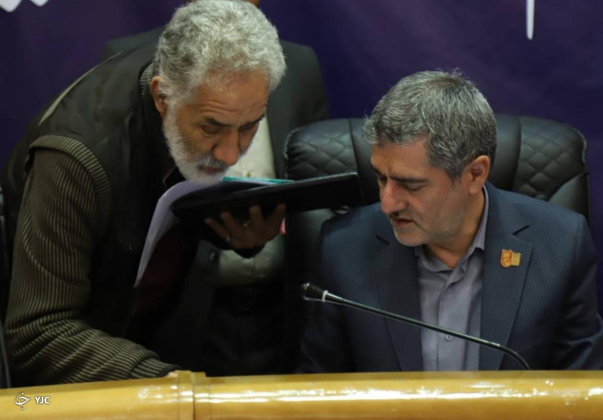 تاکسی‌داران و مسافربران بی واسطه با استاندار فارس سخن گفتند