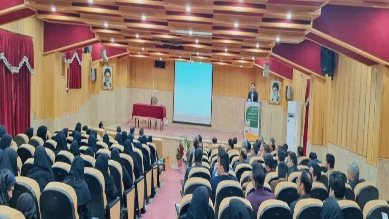 همایش سفیران فرهنگ و وحدت در یزد