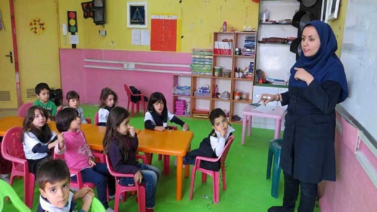 قانون مجلس برای تامین مهدکودک فرزندان مادران شاغل