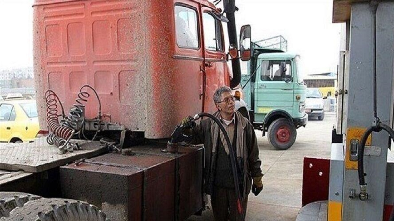 نبود مشکل سوخت گیری ناوگان باری در مرز جلفا
