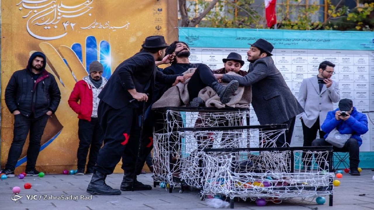 نامزد‌های دریافت جوایز بخش مسابقه تئاتر خیابانی معرفی شدند