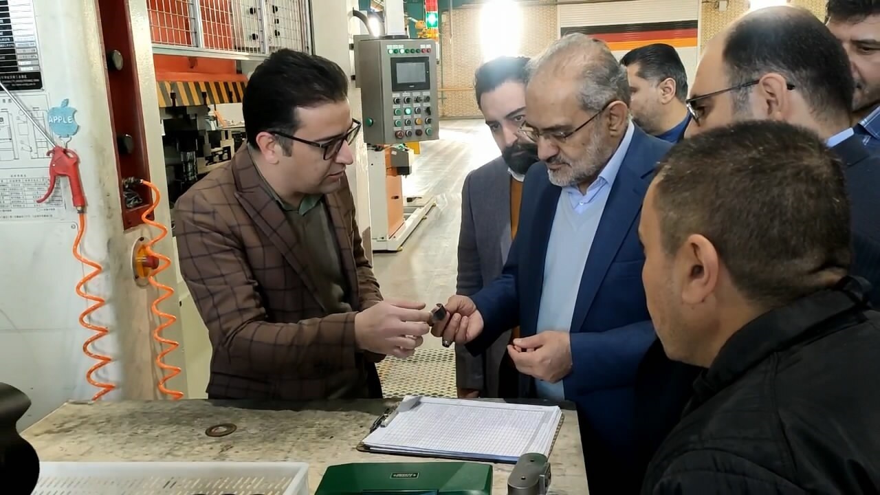 بهره برداری از یک واحد تولیدی در شهرک صنعتی زواره اردستان