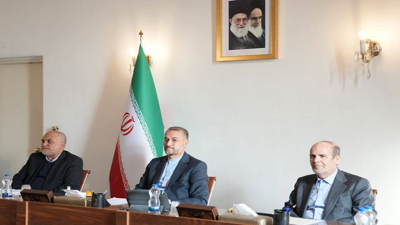 اعضای ستاد مرکزی دهه فجر انقلاب اسلامی با امیرعبداللهیان دیدار کردند
