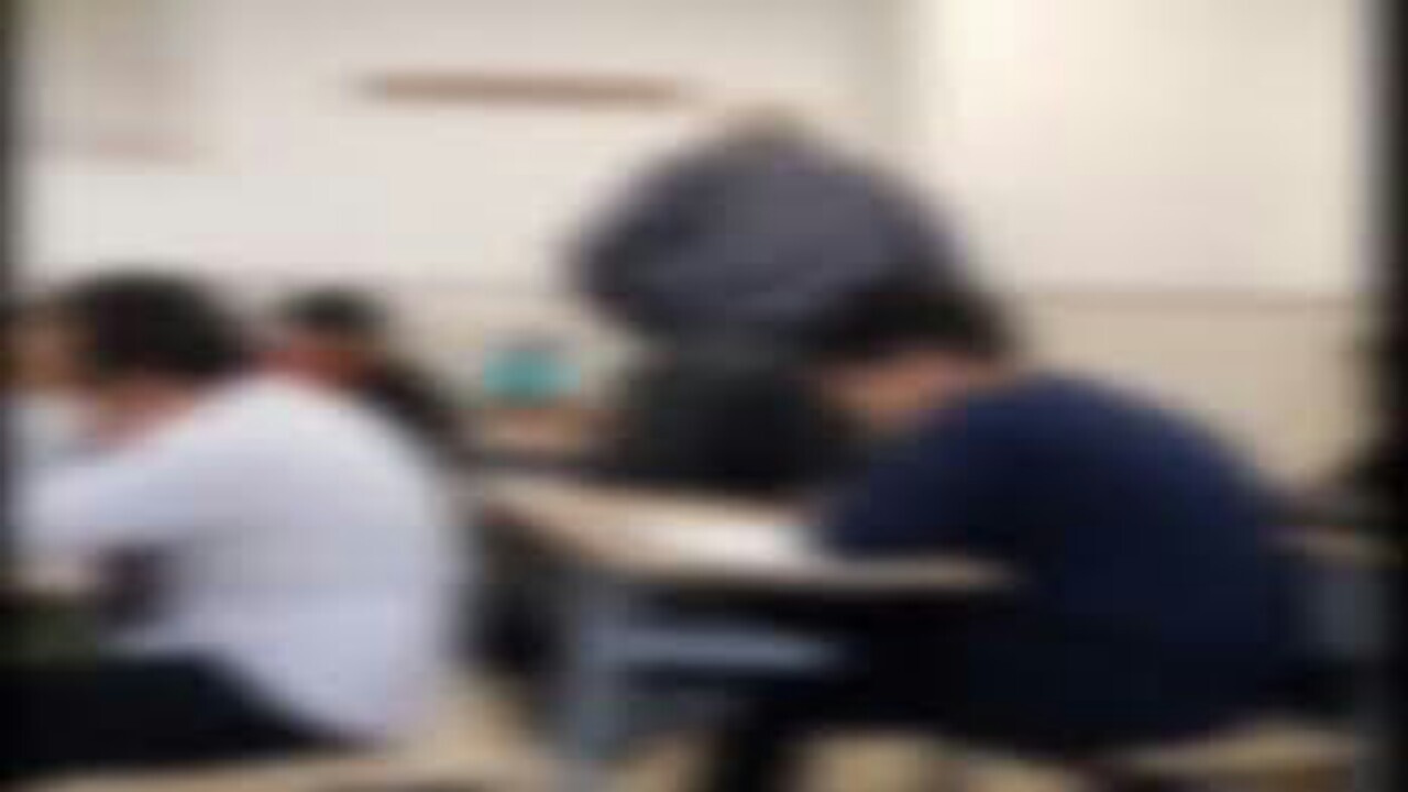 واکنش فرماندار رباط کریم به ضرب و شتم دانش آموز/ برخورد می‌کنیم