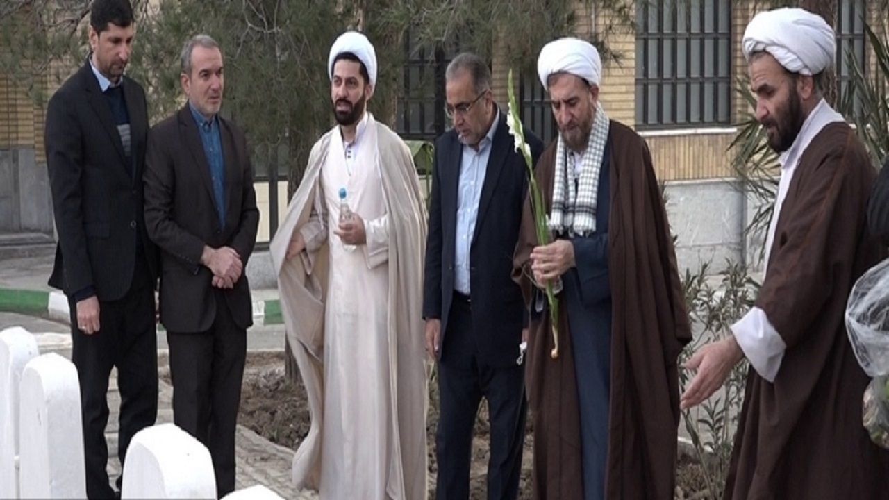 ادای احترام مسئولان قضایی قم به مقام شامخ شهیدان