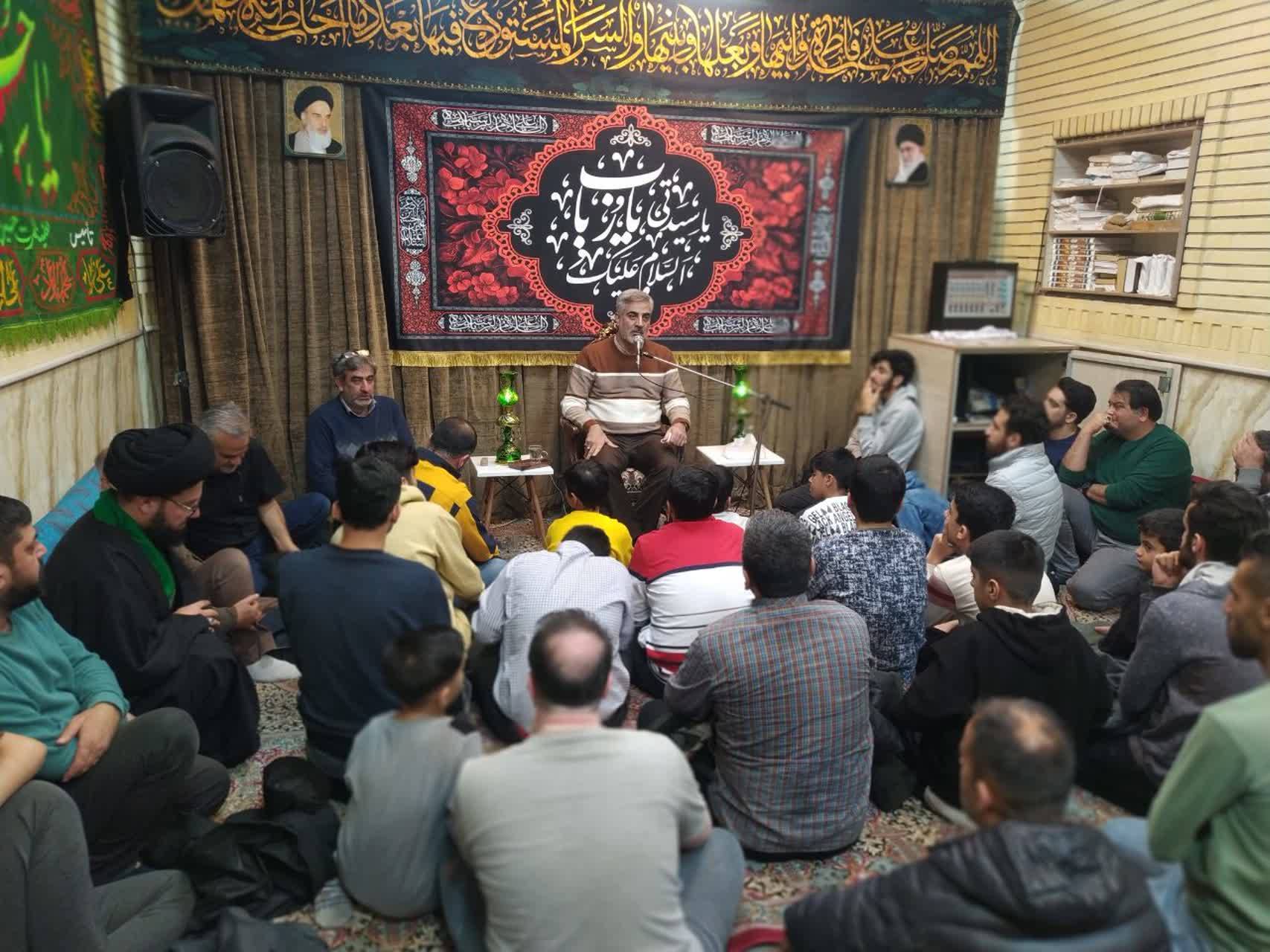 قرائت دعا و نیایش با توسل به حضرت علی اصغر (ع) + تصاویر