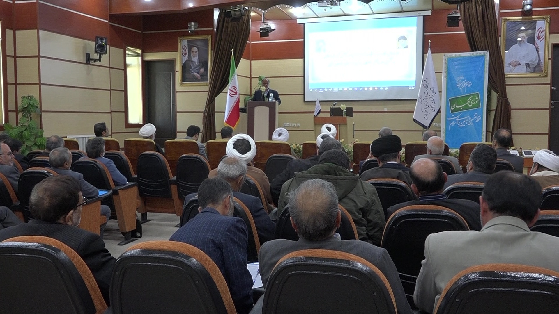 سرنوشت کشور در گروی انتخاب آگاهانه مردم است